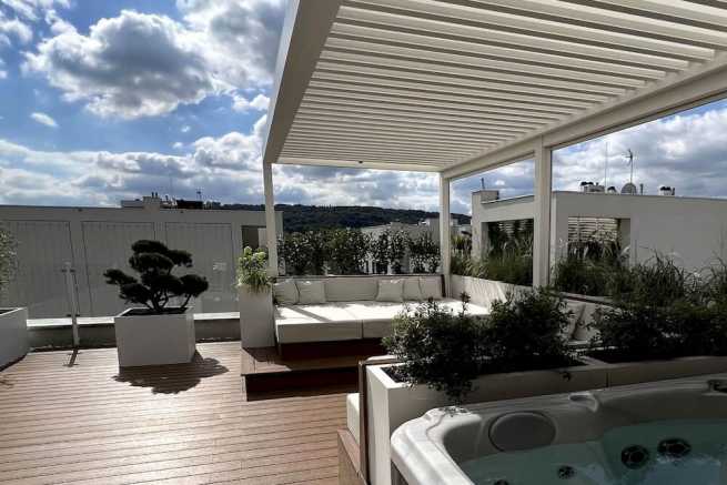 Czy na budowę zadaszenia tarasowego potrzebne jest zezwolenie?