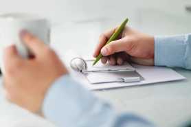 Ocieplenie budynku a prawo budowlane - kiedy potrzebne jest pozwolenie, a kiedy wystarczy zgłoszenie?