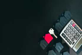 Egzekucja komornicza z nieruchomości - jak przebiega i kiedy następuje?