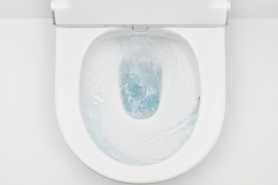 Spłukiwanie wirowe - sekret łazienki, która zawsze lśni czystością  