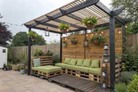 Dlaczego warto mieć altanę ogrodową? 5 korzyści dla właściciela